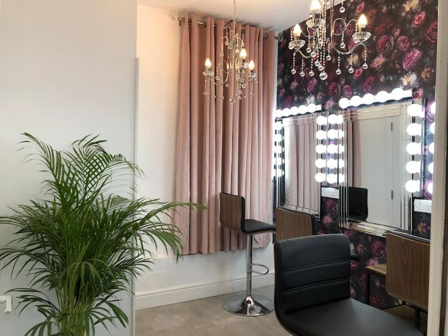 Ten Streets Apartment Liverpool Buitenkant foto